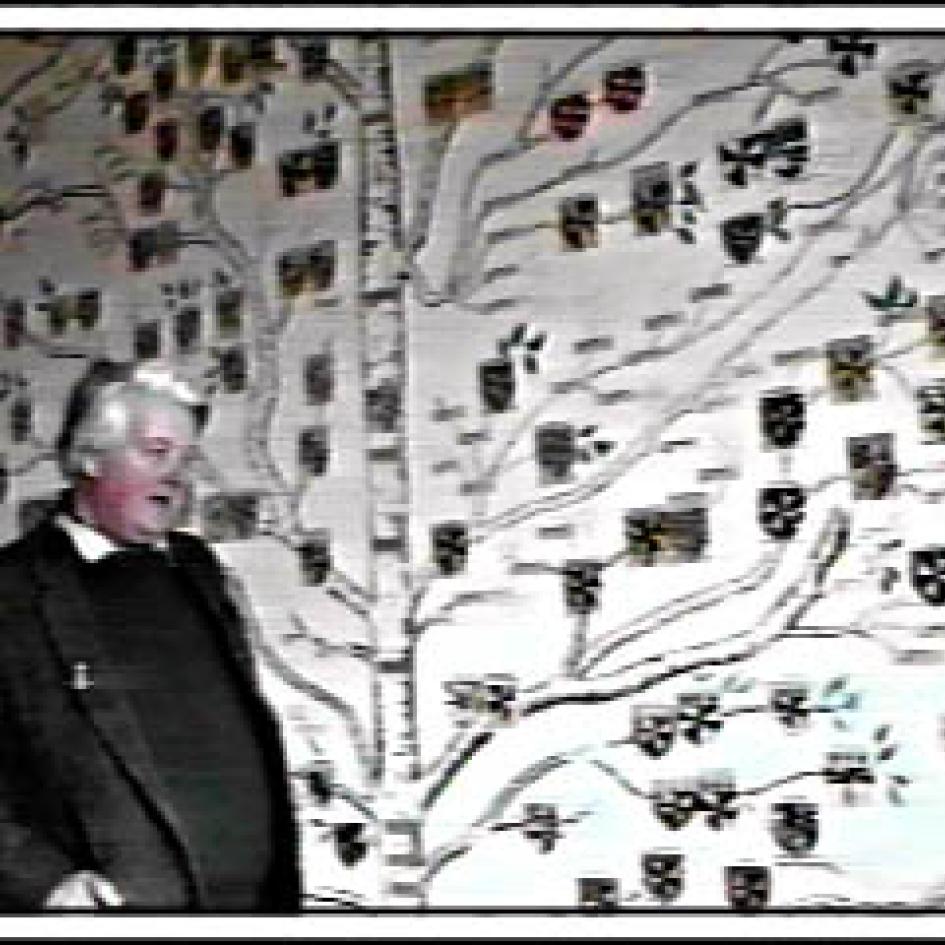 Alastair-Lorne-Campbell-of-Airds-in-the-Clan-Room-Inveraray-Castle.JPG