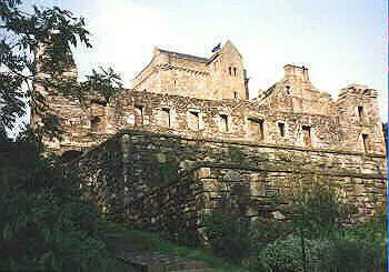 Castle-Campbell-2.jpg
